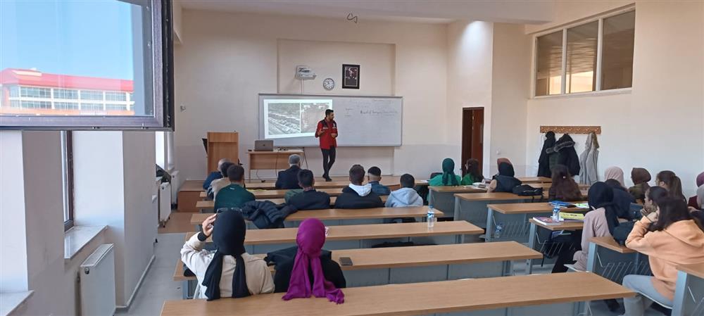 Fakültemiz Öğrencilerine AFAD Farkındalık Seminerleri Düzenlendi.