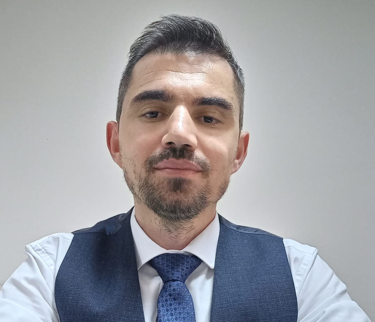 Zefir ADEMİ